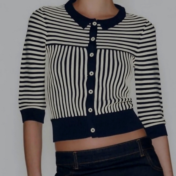 Zara Tops - NWOT Zara Button up top